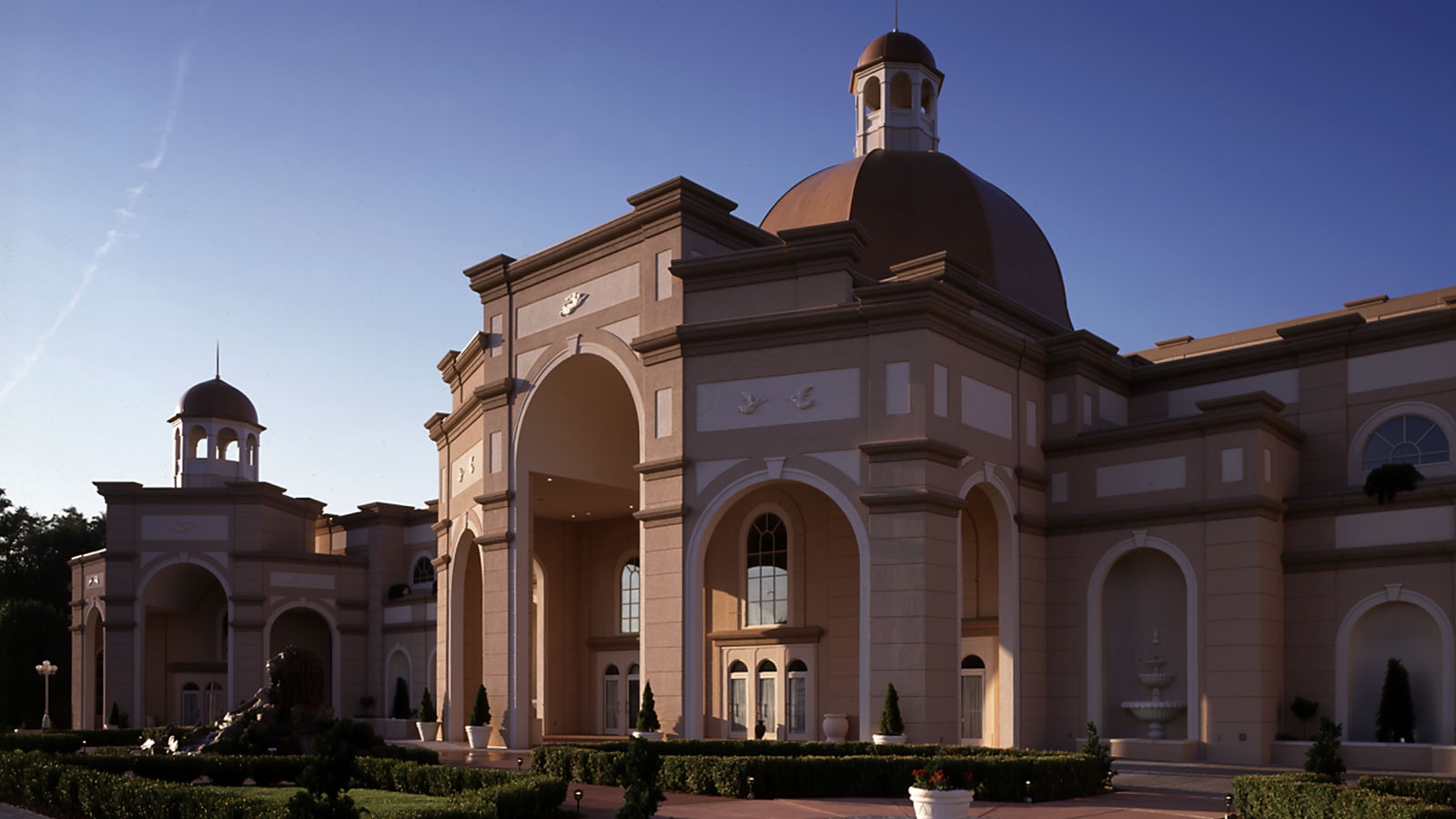 COMMERCIAL Sight Sound Theatre CORNERSTONE DESIGN ARCHITECTS