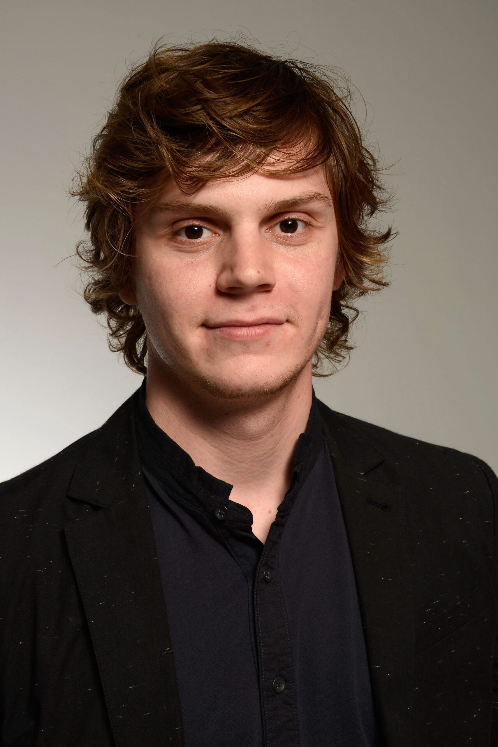 Evan Peters A Versatile Talent Of Hollywood
